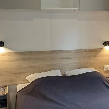 Mobil-home Confortable - 6 Pers. - Api-1-52-2867 Campsite