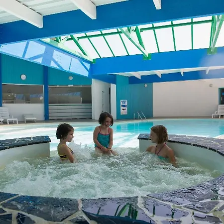 Mobil-home Confortable - 6 Pers. - Api-1-52-2867 * Saint-Hilaire-de-Riez