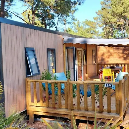 Mobil-home Confortable - 6 Pers. - Api-1-52-2867